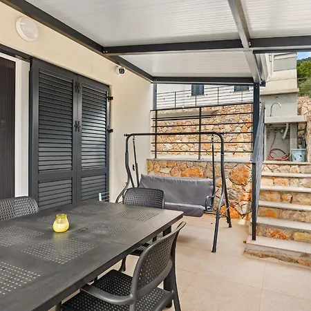 Crepsa Paradise With Jacuzzi - Couple Getaway * Cres