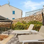 Crepsa Paradise With Jacuzzi - Couple Getaway Appartamento *