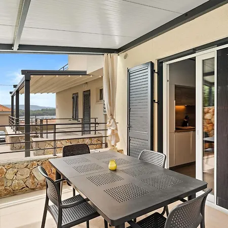 Crepsa Paradise With Jacuzzi - Couple Getaway Cres