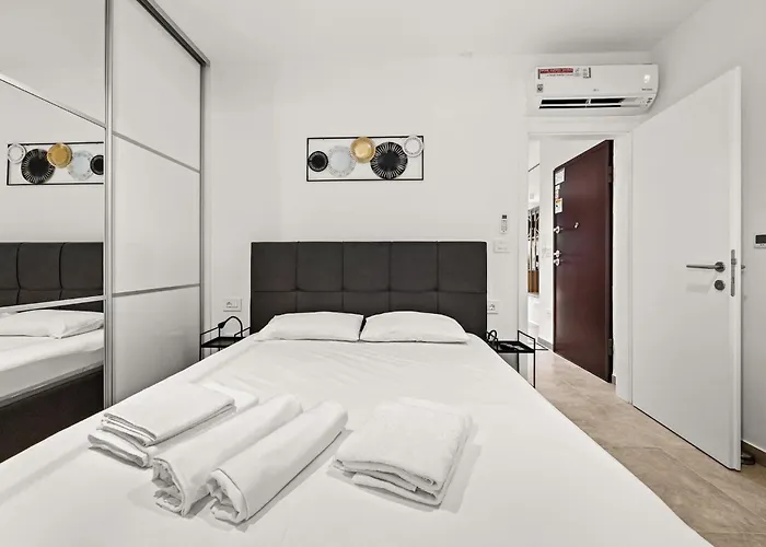 Appartement Crepsa Paradise With Jacuzzi - Couple Getaway