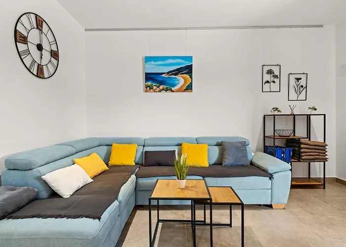 Crepsa Paradise With Jacuzzi - Couple Getaway