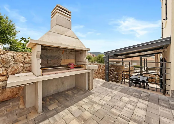 Crepsa Paradise With Jacuzzi - Couple Getaway Appartement Cres